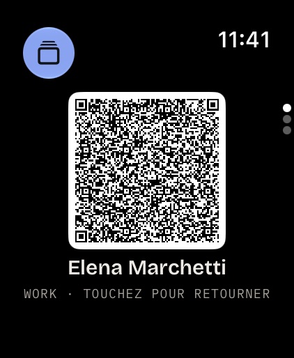 Votre code QR sur l’Apple Watch, avec votre nom en dessous